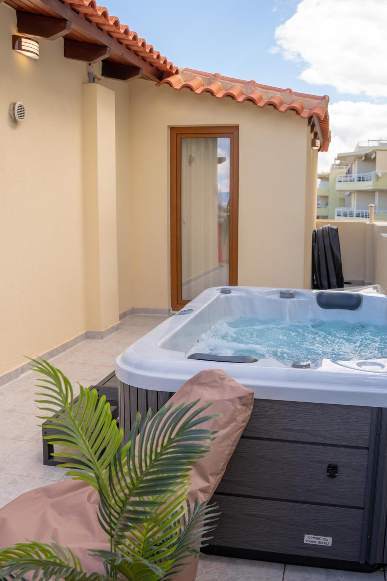 Michalis With Outdoor Jacuzzi Апартаменты