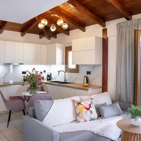 העיירה רתימנו Michalis Apartment With Outdoor Jacuzzi מראה חיצוני תמונה