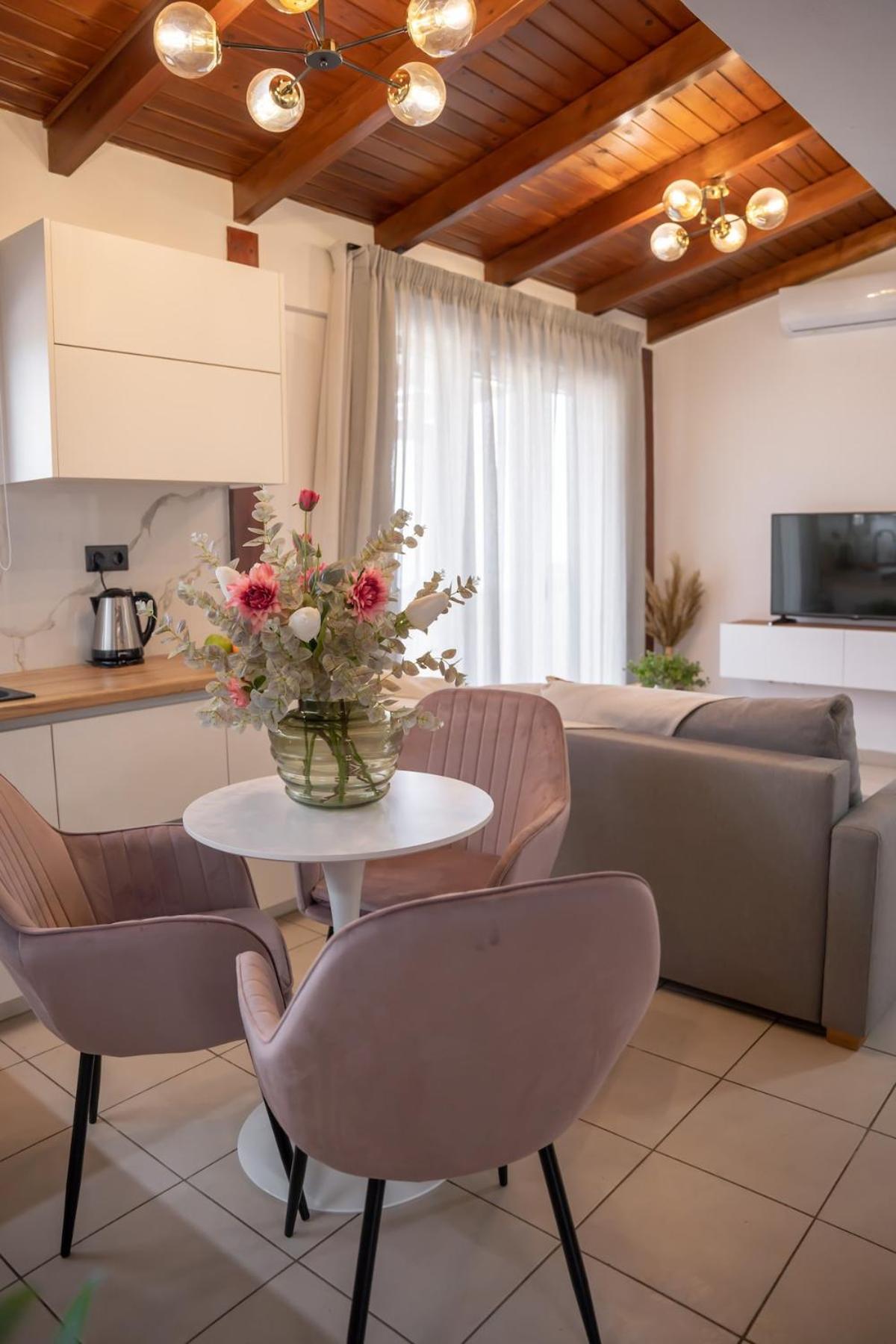 Michalis With Outdoor Jacuzzi Appartement *