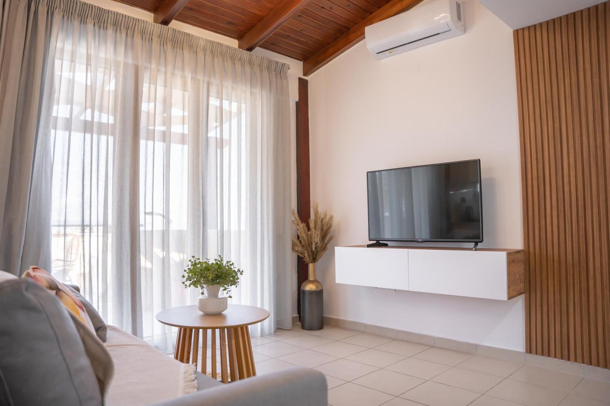 Michalis With Outdoor Jacuzzi Appartement Réthymnon