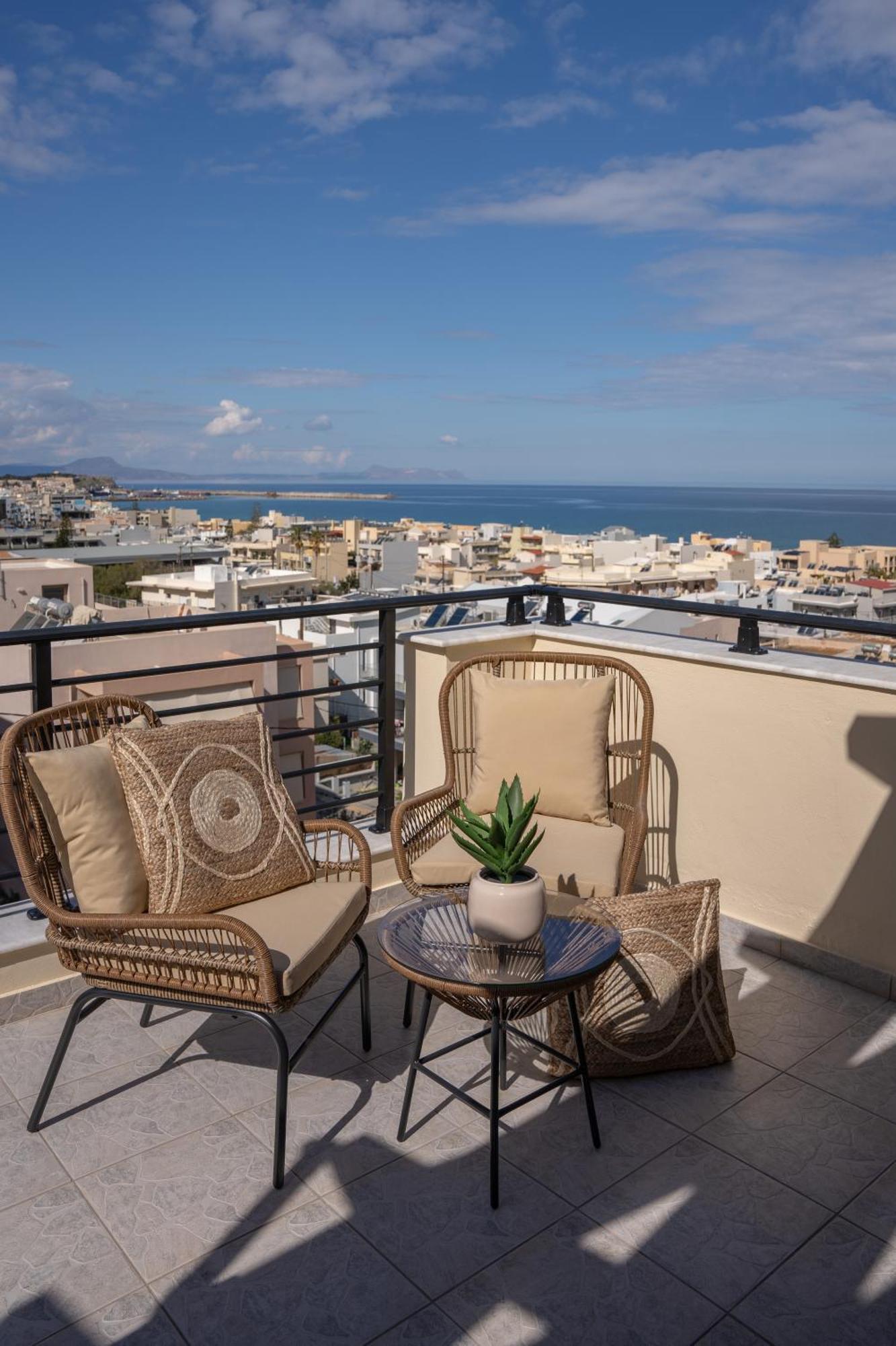 Michalis With Outdoor Jacuzzi Appartement Réthymnon